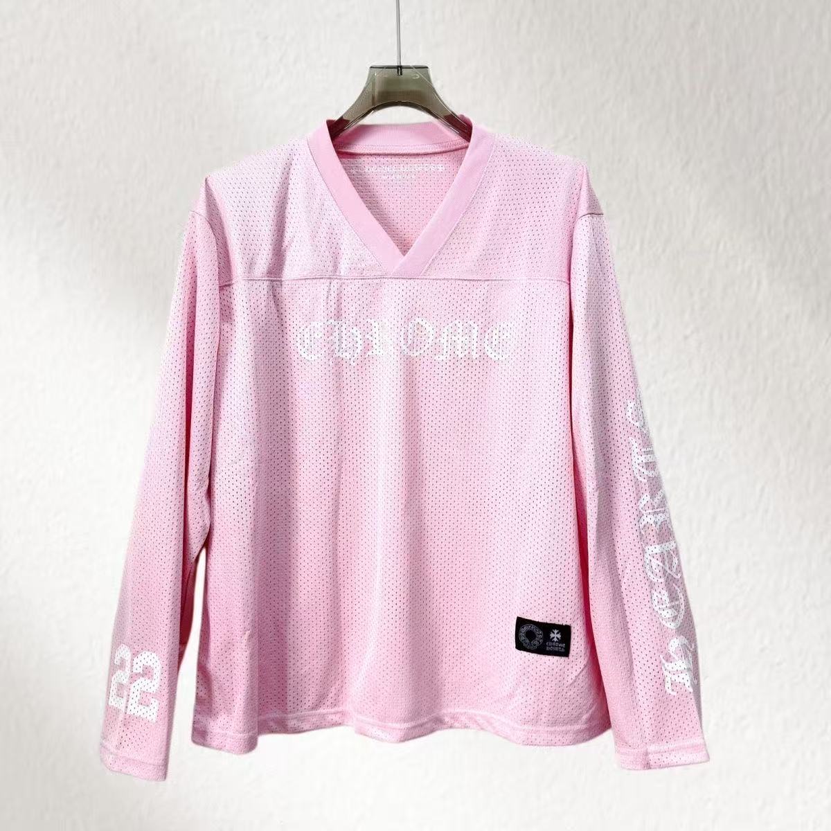 【Chrome Hearts】クロス スクロール メッシュ フットボールシャツ Vネック 長袖Tシャツ オーバーサイズ メンズ レディース 6 【Chrome Hearts】クロス スクロール メッシュ フットボールシャツ Vネック 長袖Tシャツ オーバーサイズ メンズ レディース - 画像 (6)