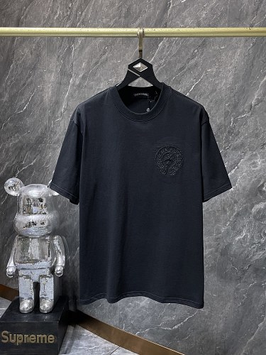【Chrome Hearts】26SS ホースシュー クロス オープンワーク刺繍 サンスクリット 半袖Tシャツ オーバーサイズ メンズ レディース 【8938】 3 【Chrome Hearts】26SS ホースシュー クロス オープンワーク刺繍 サンスクリット 半袖Tシャツ オーバーサイズ メンズ レディース 【8938】 - 画像 (3)