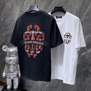 ホーム 26 【Chrome Hearts】26SS ソード クロス アップリケ刺繍 半袖Tシャツ 270g ヘビーウェイト オーバーサイズ メンズ レディース【8967】