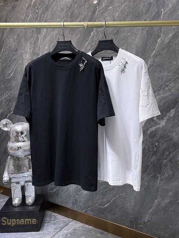【Chrome Hearts】26SS ウォッシュ加工 ダメージ アップリケ刺繍 クロス 半袖Tシャツ オーバーサイズ メンズ レディース 【8962】 1 【Chrome Hearts】26SS ウォッシュ加工 ダメージ アップリケ刺繍 クロス 半袖Tシャツ オーバーサイズ メンズ レディース 【8962】