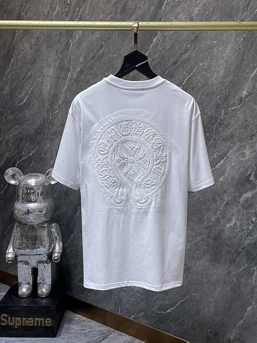 【Chrome Hearts】26SS ホースシュー クロス オープンワーク刺繍 サンスクリット 半袖Tシャツ オーバーサイズ メンズ レディース 【8938】 4 【Chrome Hearts】26SS ホースシュー クロス オープンワーク刺繍 サンスクリット 半袖Tシャツ オーバーサイズ メンズ レディース 【8938】 - 画像 (4)