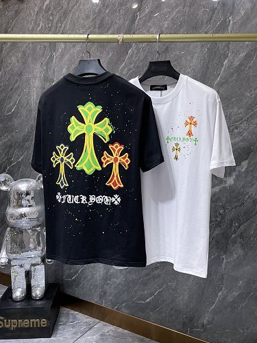 【Chrome Hearts】26SS クロス グラフィティ ハンドペイント 半袖Tシャツ オーバーサイズ メンズ レディース ストリートファッション 【8959】 1 【Chrome Hearts】26SS クロス グラフィティ ハンドペイント 半袖Tシャツ オーバーサイズ メンズ レディース ストリートファッション 【8959】